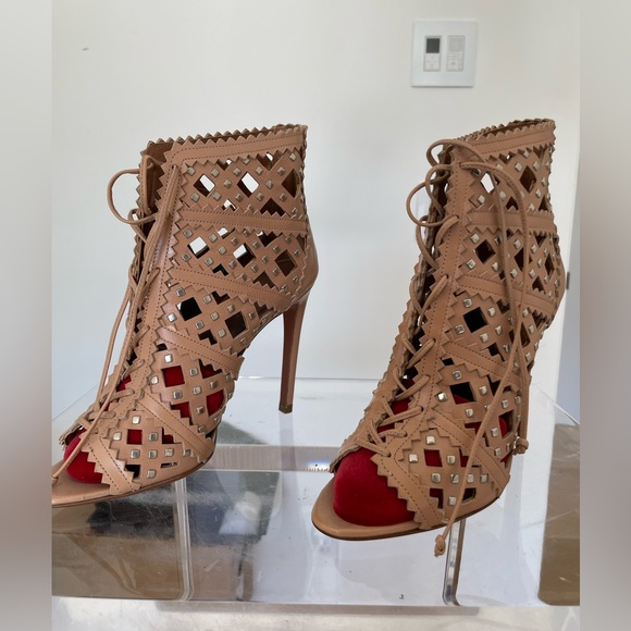 Alaïa Peep Toe Heels - Picture 3 of 6
